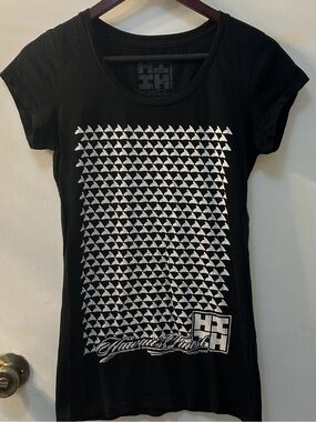 Hawaii's Finest Black Short Sleeve Slim Fit Tee with White Graphics, Sz L